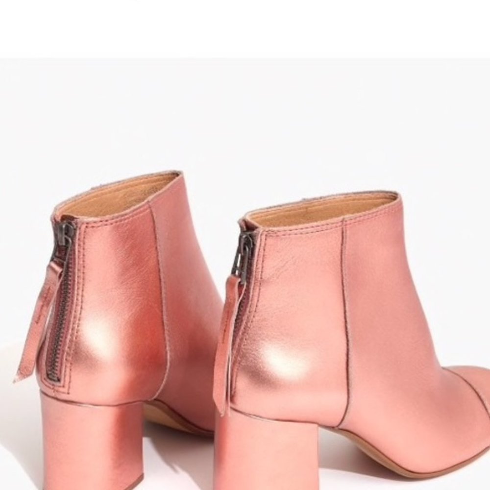 Meet your Posher, Elizabeth